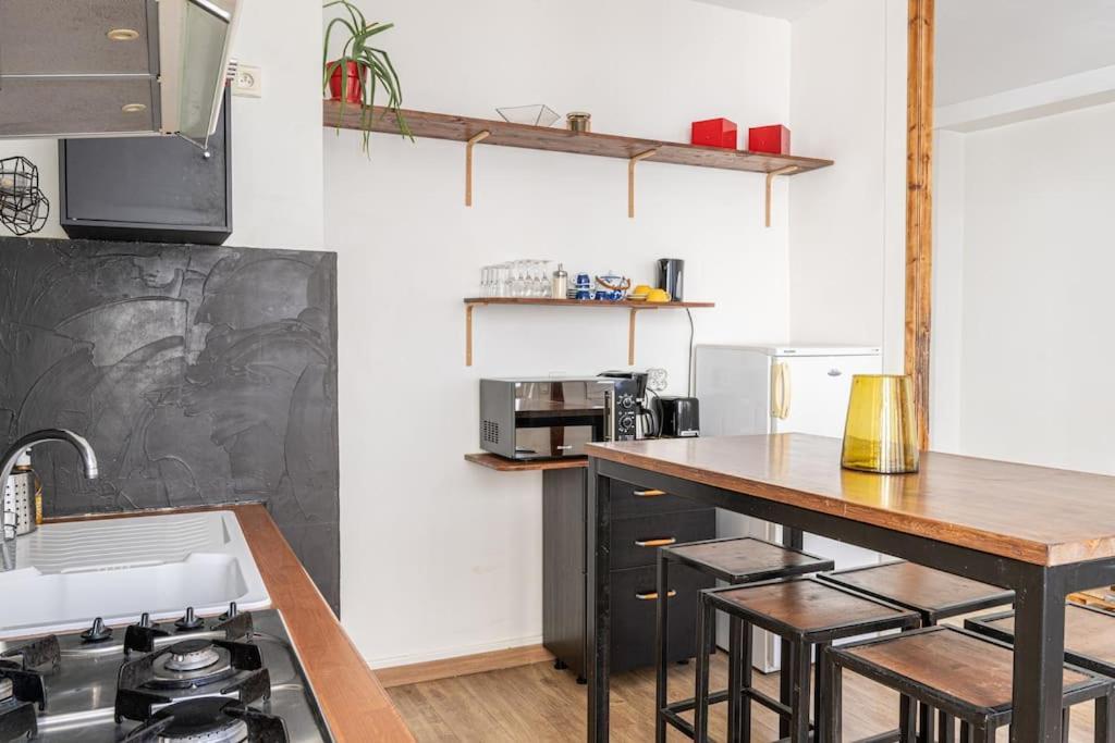 Le Charmant Hello Palois-T2-Wifi Apartment Pau Luaran gambar